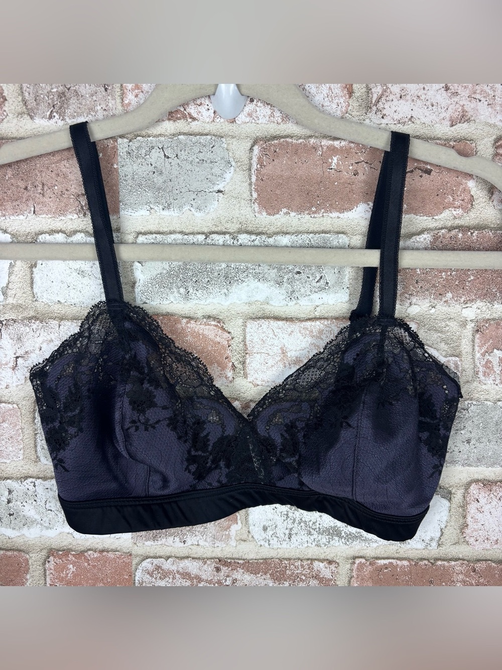 Wacoal Purple/Black unpadded bra | Bralette 34C/D Lace
